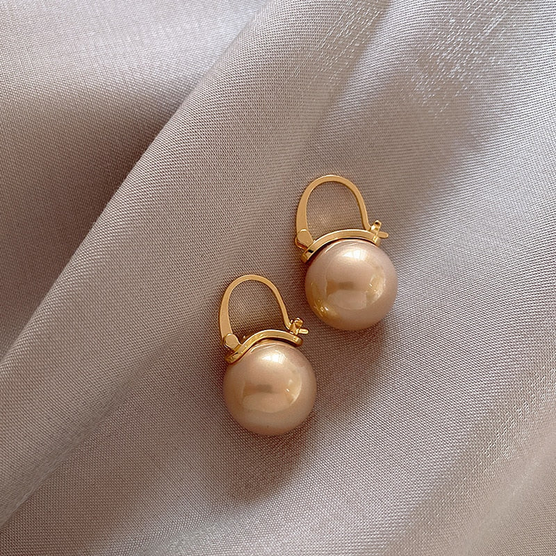 2021 New Classic Copper Alloy Smooth Metal Hoop Earrings For Woman Fashion Korean Jewelry Temperament Girl's Daily Wear earrings