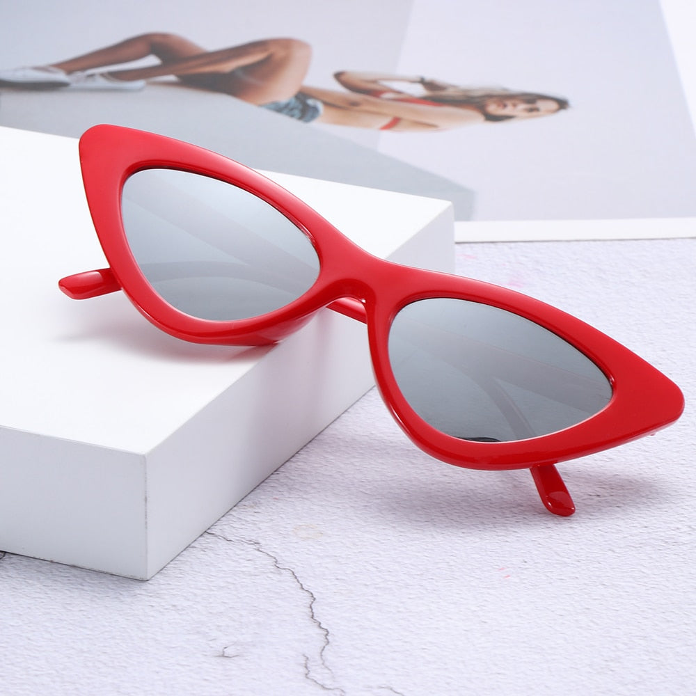 2022 New Vintage Cat Eye Sunglasses Small Frame Retro Sunglasses UV400 Protection Eyewear Fashion Trendy Streetwear Eyewear